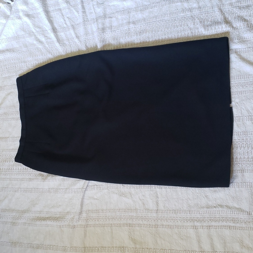 Elegant Black Pencil Skirt Size 12